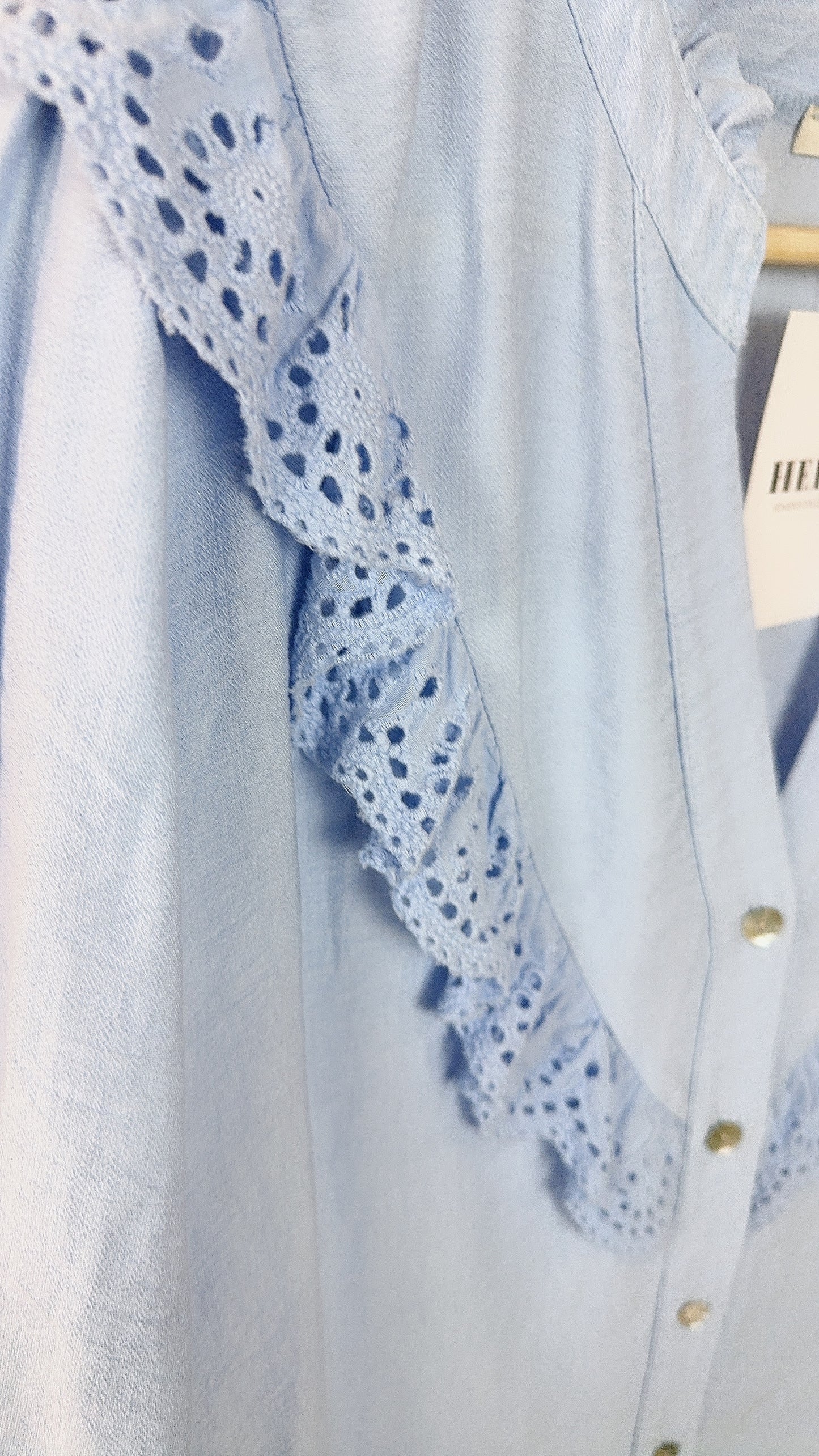 BLUSA