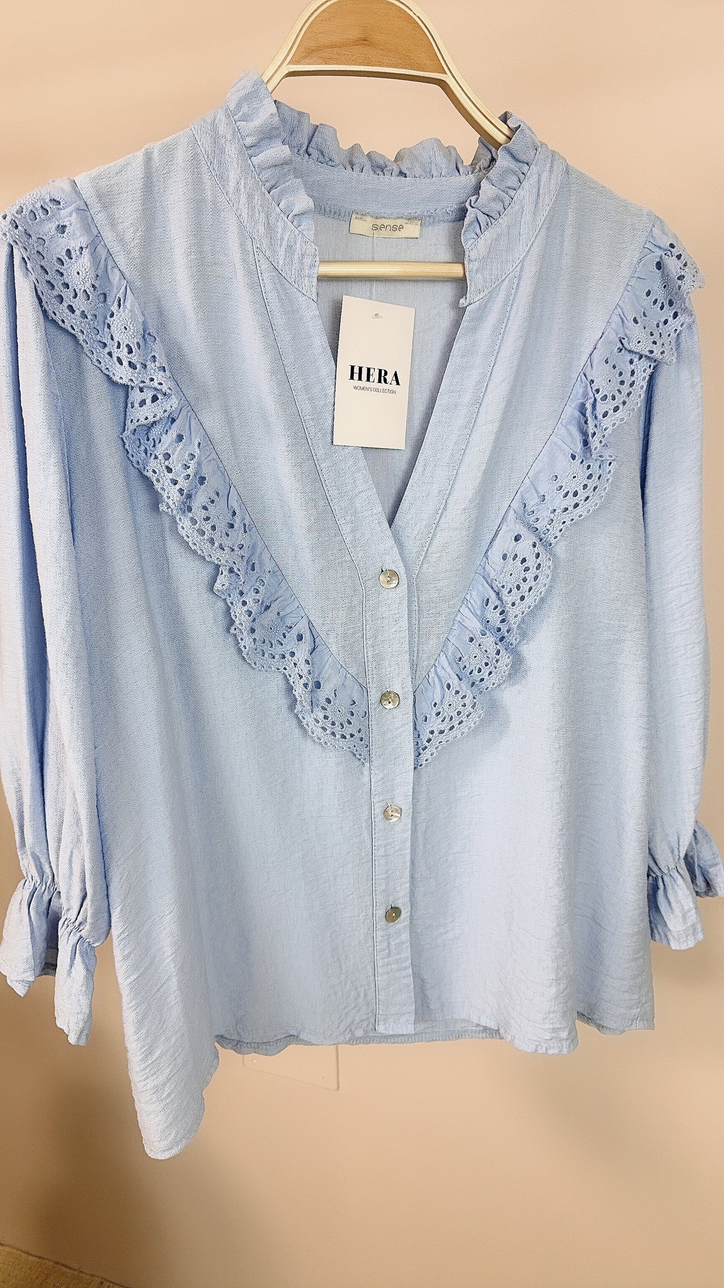 BLUSA